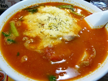 太陽のトマト麺